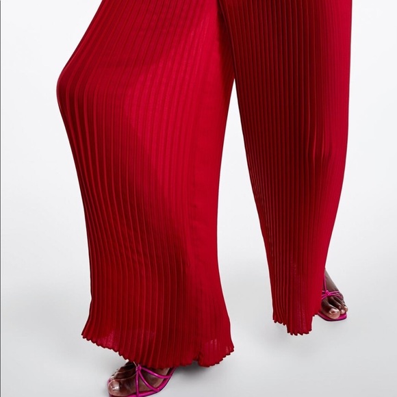 ZARA BNWT Wide Leg Pleated Halter Jumpsuit - Picture 2 of 5